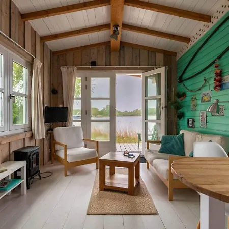 Tiny House *