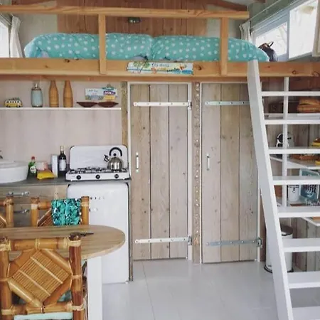 Tiny House *